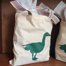 Load image into Gallery viewer, Canvas Market Bag with Green Goose

